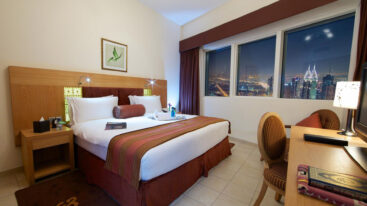 TAMANI Marina Hotel and Hotel Apartments 4*